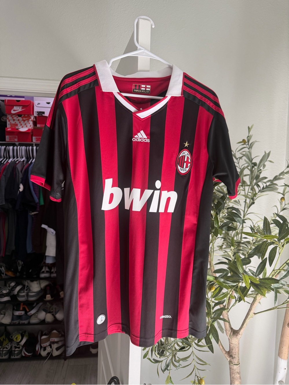 AC Milan Red & Black Soccer Jersey Ronaldinho